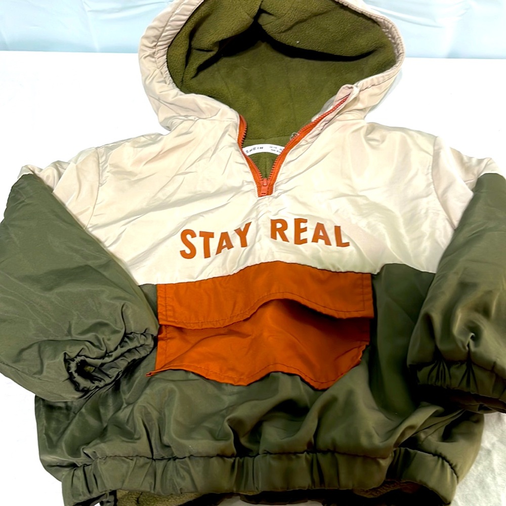 Boys size 5 lined hooded jacket. Shein.